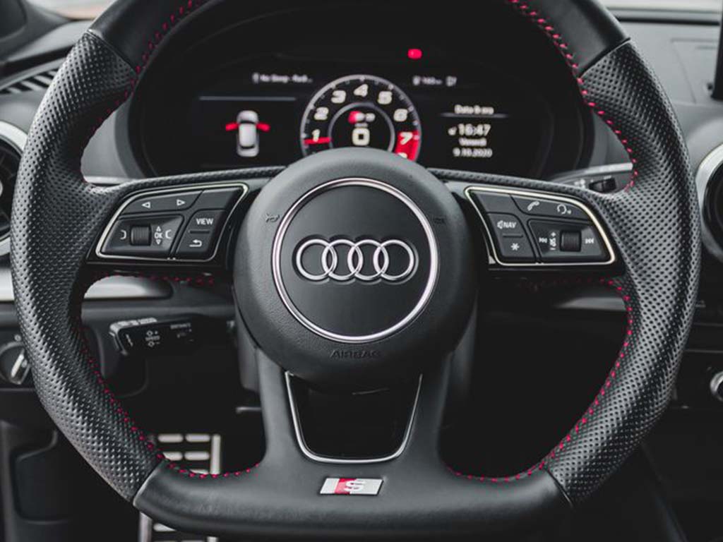 audi rs6 sportive agressive